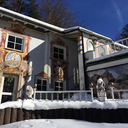 Willa Zugspitzschloss *